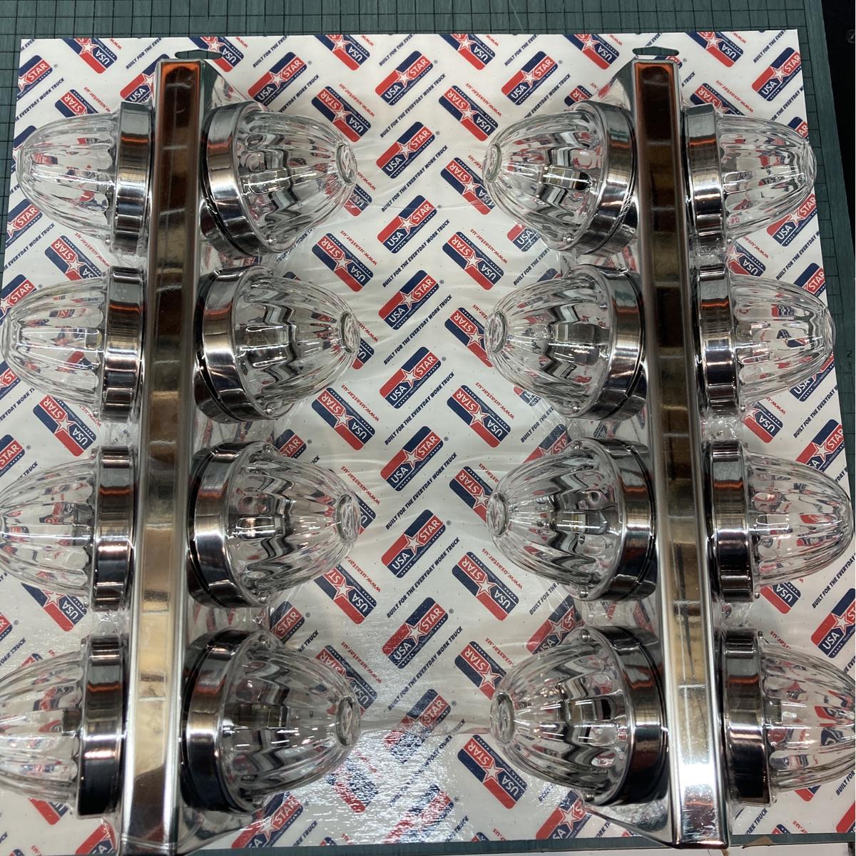 (No Bulb )Filter Light Panel (4) Watermelon Light per side - KW T680, T880, T990 and PB 579. Fits Peterbilt/Kenworth/Freightliner)